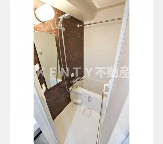 【浴室】 | シェル品川戸越 | コンパクトで使いやすいお風呂です