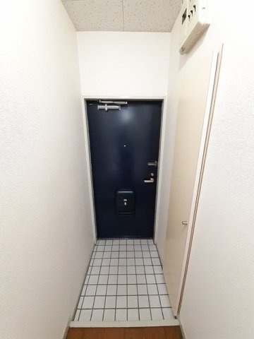 瀬戸館の玄関