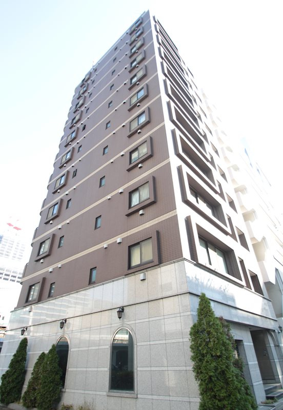 横浜市西区桜木町５丁目の賃貸マンションの外観