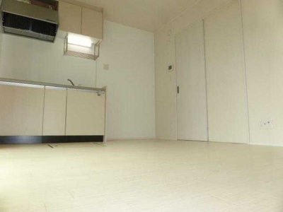 【寝室】 | ドエル | 落ち着いた色調の寝室です