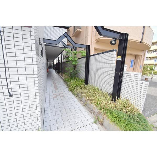 Owlet諸口のエントランス