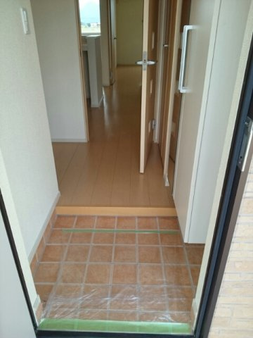 シエロガーデンの玄関|明るい玄関です