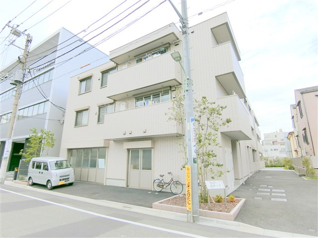 ルポリテの外観