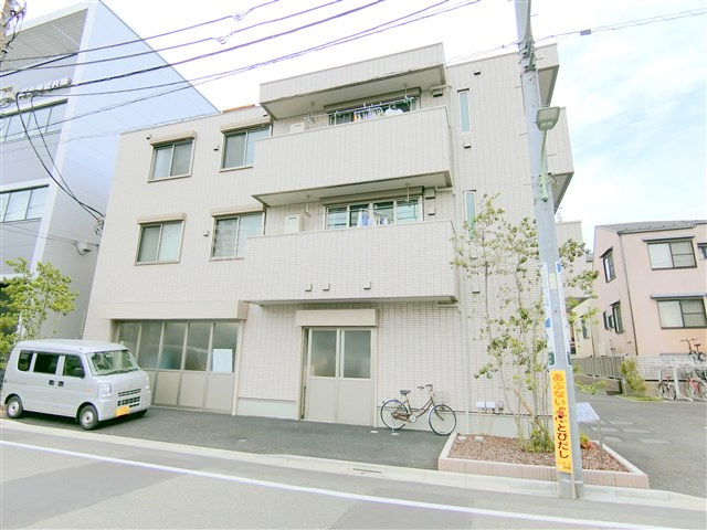 ルポリテの外観