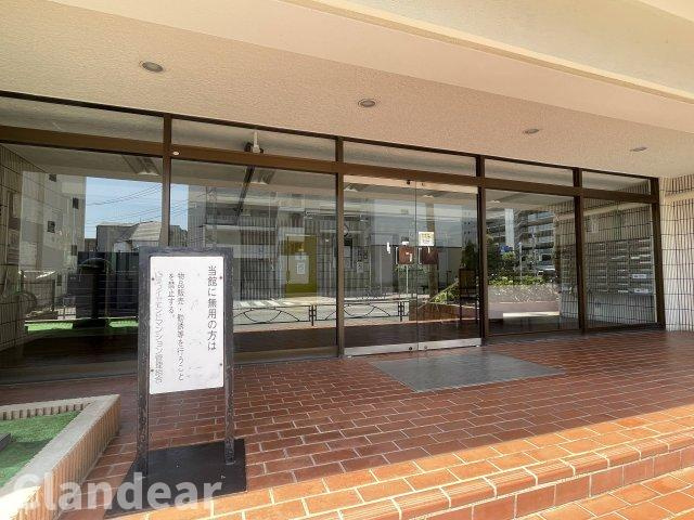 白鳥ダイヤモンドマンションのエントランス|ドキドキの新生活も、安心してスタート。ぴったりの住まいを見つけませんか？クランディアが一緒に住まい選びをサポートします‼　まずは、お気軽にお問合せください　＃クランディア