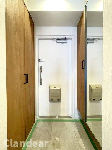 白鳥ダイヤモンドマンションの玄関|ドキドキの新生活も、安心してスタート。ぴったりの住まいを見つけませんか？クランディアが一緒に住まい選びをサポートします‼　まずは、お気軽にお問合せください　＃クランディア