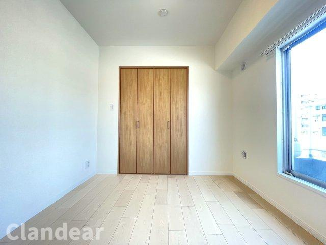 白鳥ダイヤモンドマンションの寝室|ドキドキの新生活も、安心してスタート。ぴったりの住まいを見つけませんか？クランディアが一緒に住まい選びをサポートします‼　まずは、お気軽にお問合せください　＃クランディア
