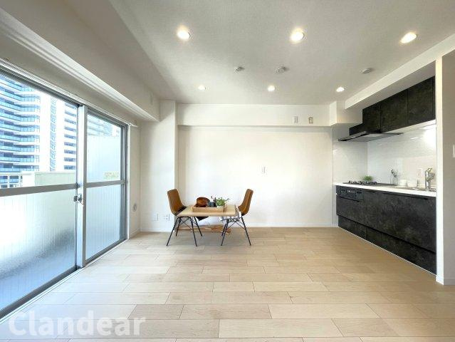 白鳥ダイヤモンドマンションの居間・リビング|ドキドキの新生活も、安心してスタート。ぴったりの住まいを見つけませんか？クランディアが一緒に住まい選びをサポートします‼　まずは、お気軽にお問合せください　＃クランディア