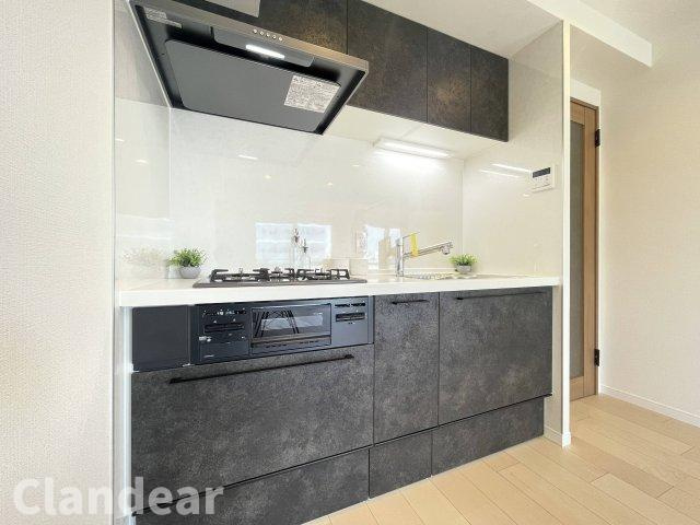 白鳥ダイヤモンドマンションのキッチン|ドキドキの新生活も、安心してスタート。ぴったりの住まいを見つけませんか？クランディアが一緒に住まい選びをサポートします‼　まずは、お気軽にお問合せください　＃クランディア
