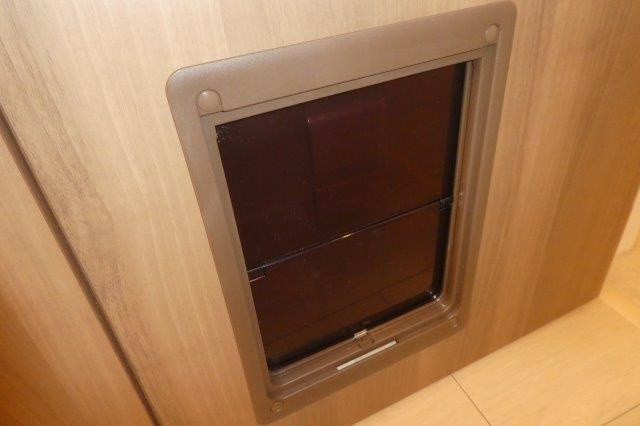 シェソアAの設備|ペット用くぐり戸