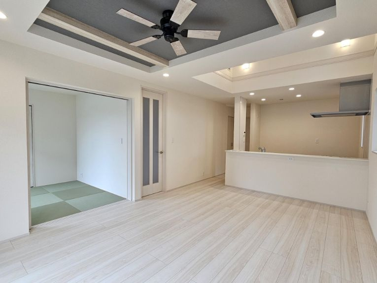 瀬谷区北新新築戸建て　5号棟の居間・リビング|ゆったり過ごせる居間です