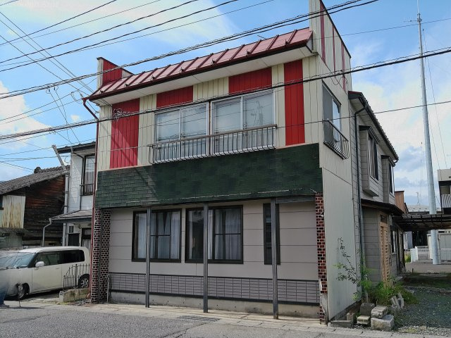 遠野市早瀬町１丁目の一戸建て