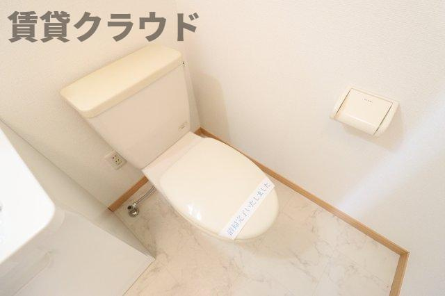 EL SURのトイレ|清潔感のあるトイレです