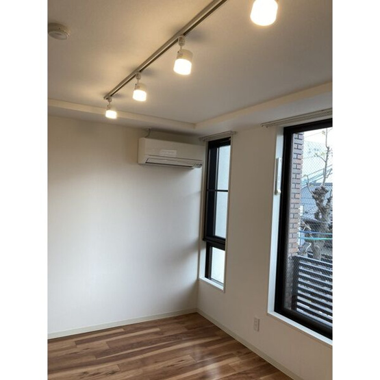 【寝室】WELL COURT KANDA