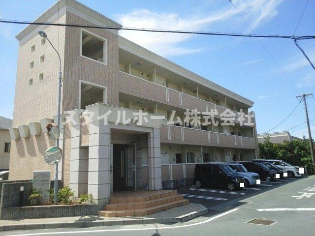 クラール小坂井の外観