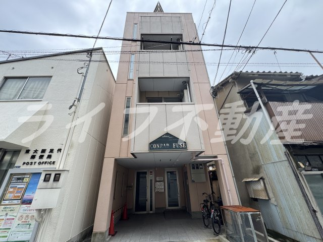 コンラッド布施