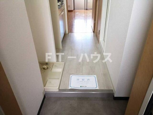 クオーレプロバンス南行徳Ⅱ（Ｆ－０５８）の玄関