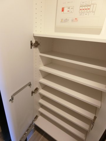 ラティエラ武蔵小杉の収納|他のお部屋の参考写真となります。