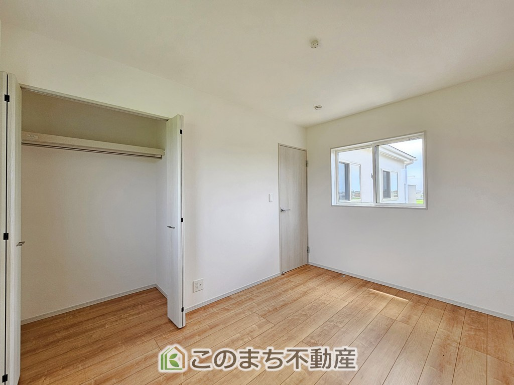いろどりアイタウン栃木市大宮町22-P2の収納|各居室に収納付で住みやすさにこだわっています♪