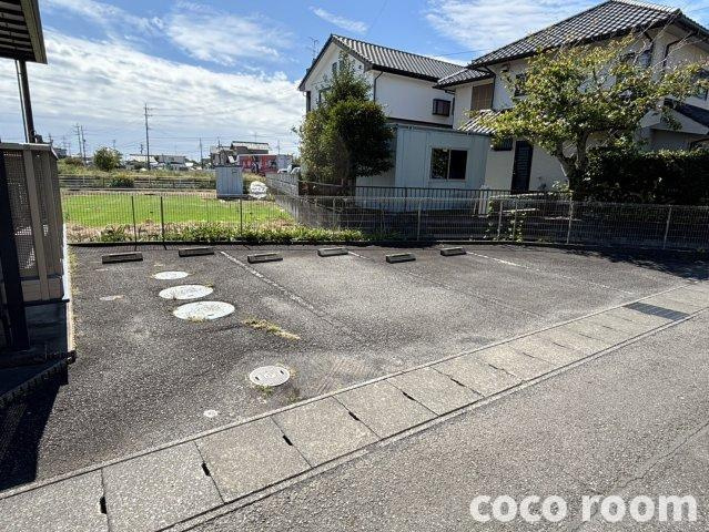 ツアールSの駐車場