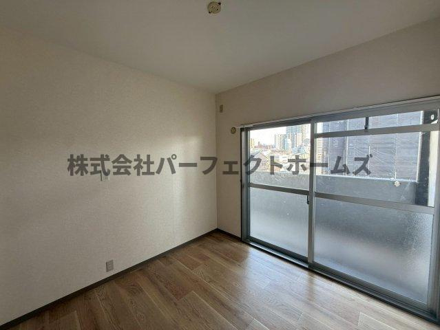 グランドヴィラ香里の洋室|使い勝手のいい洋室です