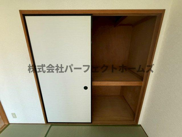 グランドヴィラ香里の収納|ちょっとした収納スペースも充実しています