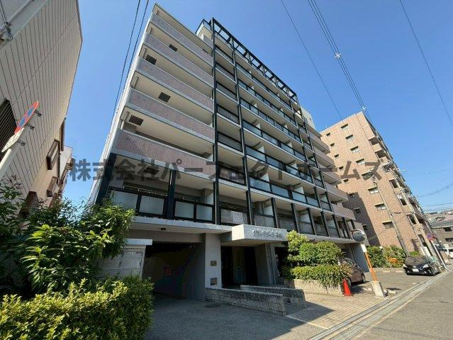 グランドヴィラ香里の外観|外観は落ち着いています