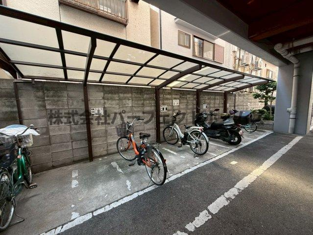 グランドヴィラ香里の設備|自転車置場