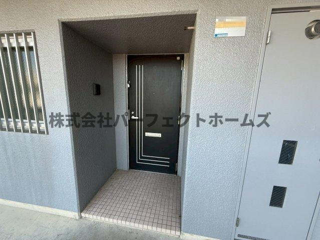 グランドヴィラ香里のエントランス