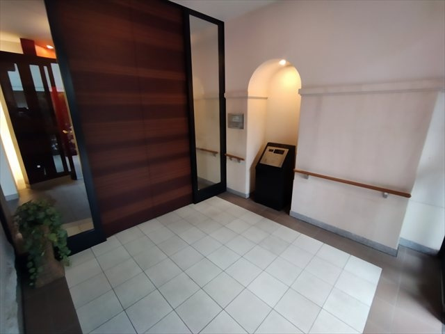 【エントランス】 | ライオンズ川越新富町 | ゆとりのあるエントランスです