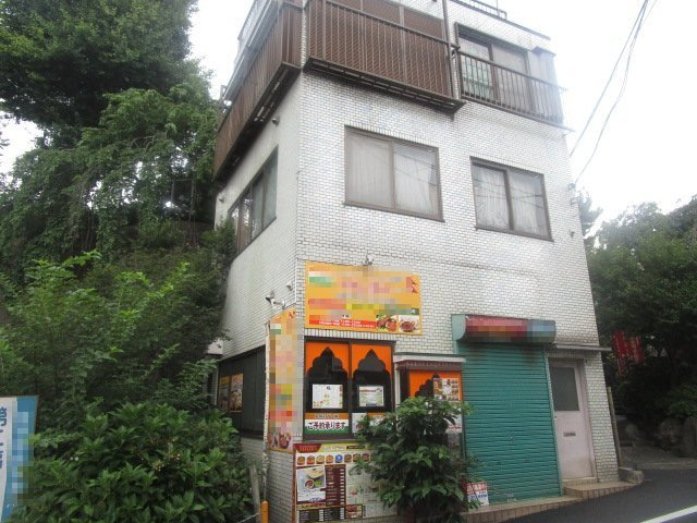 横浜市南区弘明寺町の店舗一部