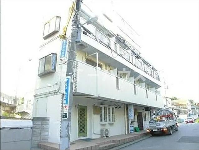 大野武田マンションの外観