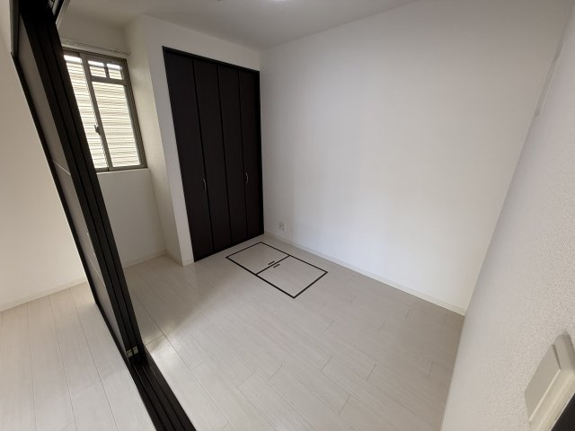 グランデージ池田栄本町の寝室
