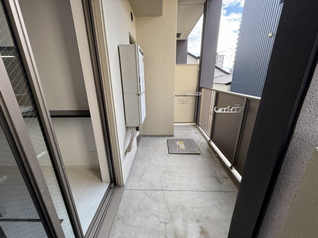 グランデージ池田栄本町のバルコニー