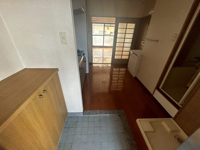 マルイハイビスカスの玄関