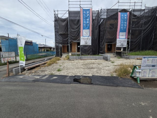 新築　太田市市場町第6　1号棟　Cradle Gardenの駐車場|現地写真　駐車は建物南側に並列3台可能です！
