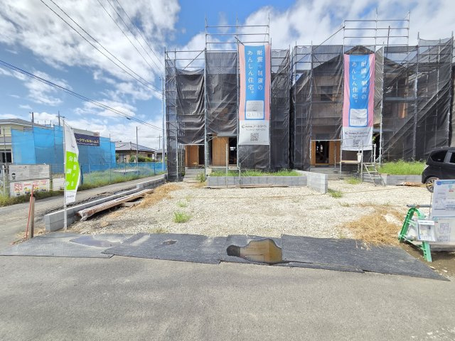 新築　太田市市場町第6　1号棟　Cradle Gardenの駐車場|現地写真　駐車は建物南側に並列3台可能です！