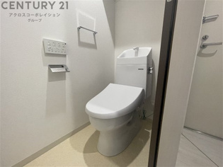 ウォシュレット付きのトイレです♪