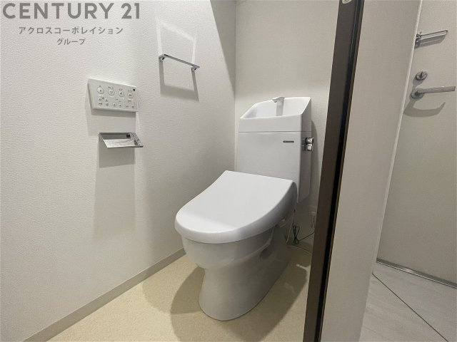 ウォシュレット付きのトイレです♪