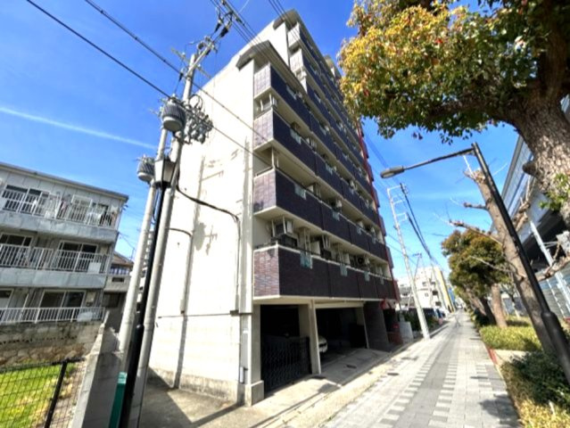 メゾンニューレーダ―の外観