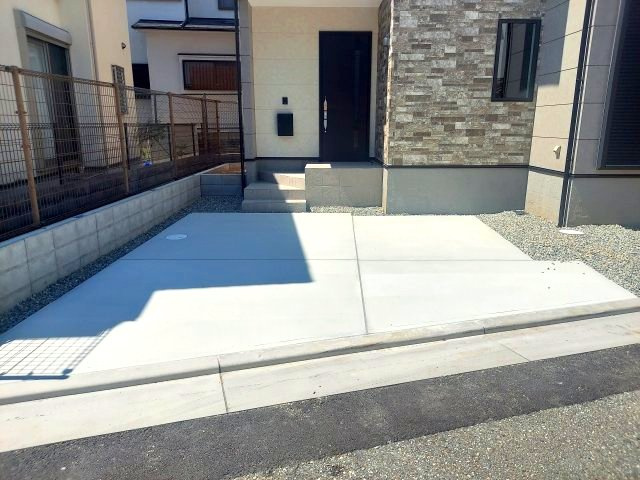宝塚市売布4丁目新築一戸建の駐車場