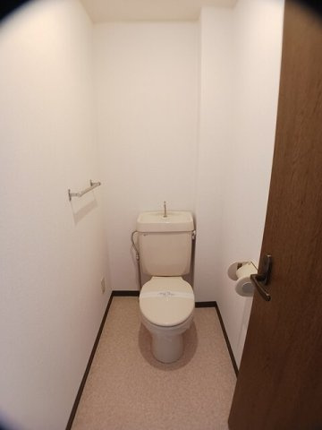 ウエストコートＴＡＮＩＧＡＭＩのトイレ|トイレです
