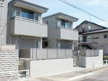 Ｍａｉｓｏｎ・Ｄｅ・Ｆｏｎｔａｉｎｅ(メゾンドフォンテーヌ)の外観
