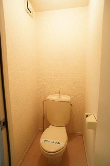 クレール三宿A棟のトイレ
