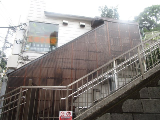 横浜市南区六ツ川１丁目の店舗一部