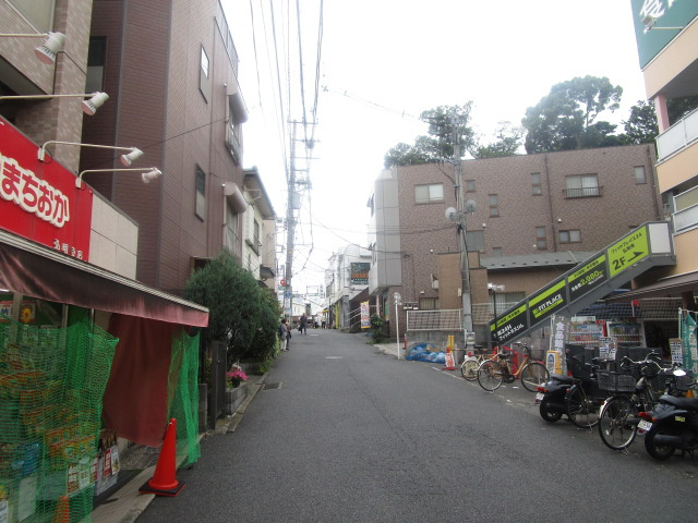 横浜市南区六ツ川１丁目の店舗一部