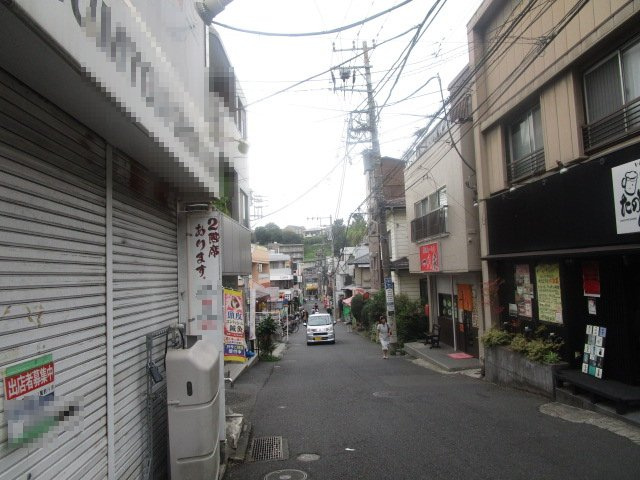 横浜市南区六ツ川１丁目の店舗一部