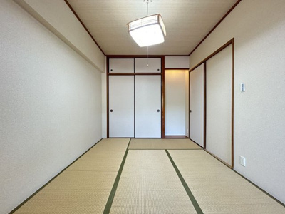 【和室】 | コアマンション浄真町弐番館 | リビング横の和室です。廊下からも入れます。