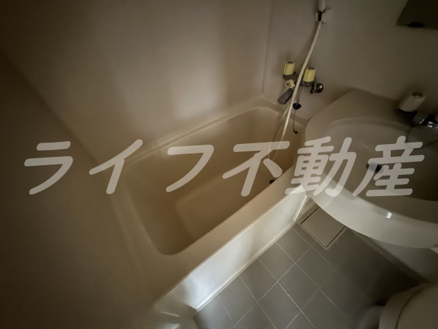ドゥ・クレサンテームの浴室|ゆったり過ごせるお風呂です
