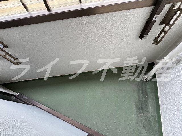 ドゥ・クレサンテームのバルコニー|お洗濯にも便利なバルコニー付き